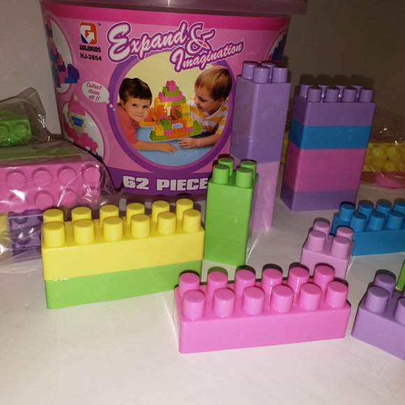 New 52pc Block Bucket - Picture 5 of 9